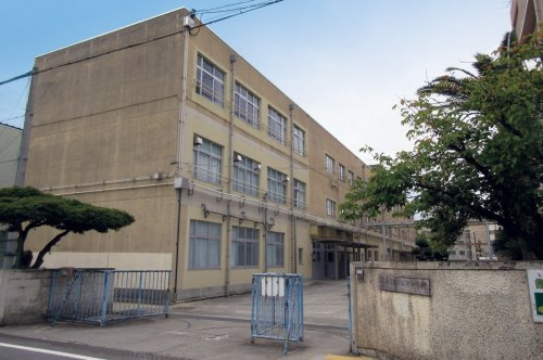 【中学校】堺市立泉ヶ丘東中学校まで1700ｍ