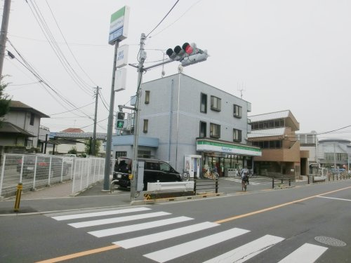 【コンビニエンスストア】ファミリーマート保谷中町店まで213ｍ