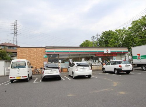 【コンビニエンスストア】セブンイレブン　富士見市岡ノ坂店まで300ｍ