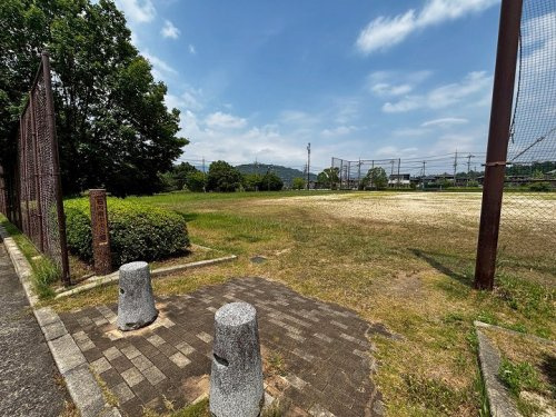 【公園】石内南中央公園まで1950ｍ