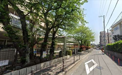 【幼稚園】浦安市立若草認定こども園まで730ｍ
