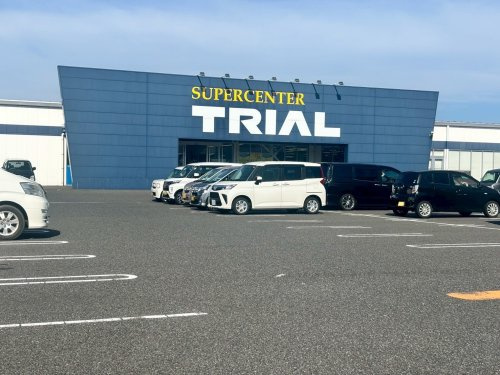 【スーパー】スーパーセンタートライアル叶店まで1362ｍ