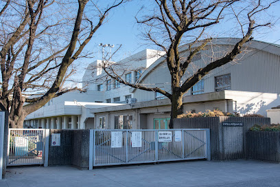 【小学校】小平市立小平第四小学校まで898ｍ