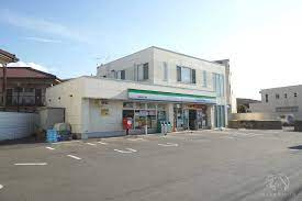 【コンビニエンスストア】ファミリーマート　新座野寺二丁目店まで1297ｍ