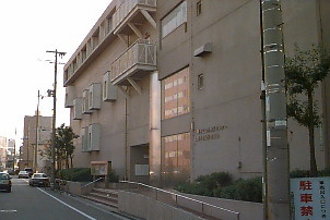 【図書館】生野図書館まで475ｍ