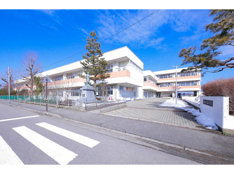 【小学校】広陽小学校まで605ｍ