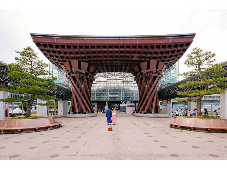 【駅】北陸新幹線・IR　金沢駅まで751ｍ