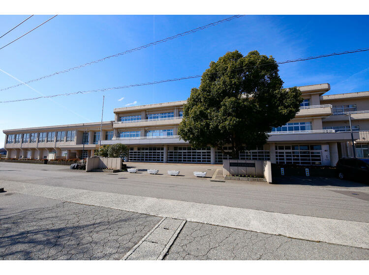 【小学校】富陽小学校まで886ｍ