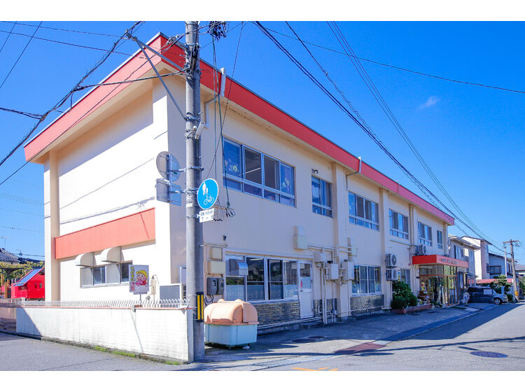 【保育園】富樫中央保育園まで692ｍ