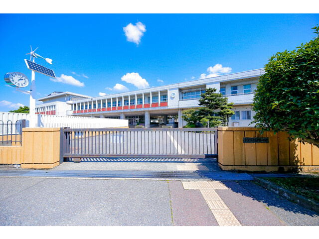 【小学校】泉野小学校まで1075ｍ