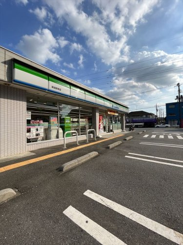 【コンビニエンスストア】ファミリーマート　新座駅南店まで582ｍ