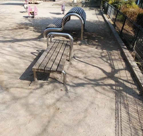 【公園】松郷西公園まで647ｍ