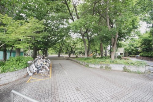 【公園】大泉公園まで707ｍ