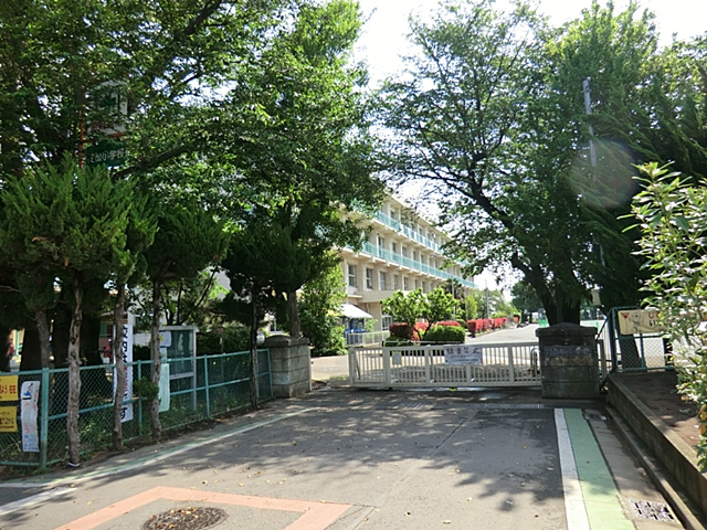 【小学校】所沢市立　安松小学校まで650ｍ