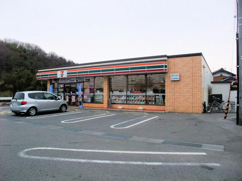 【コンビニエンスストア】セブンイレブン　彦根大堀町店まで390ｍ