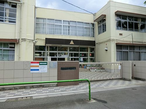 【小学校】板橋区立向原小学校まで570ｍ