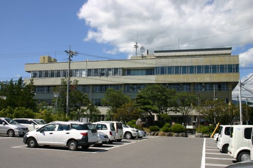 【市役所・区役所】下諏訪町役場まで720ｍ