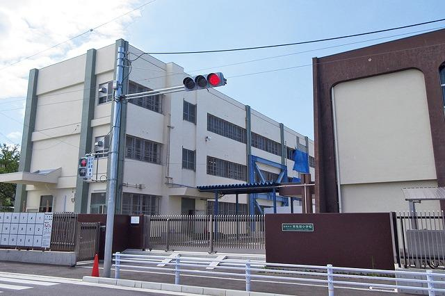 【小学校】阪南市立東鳥取小学校まで680ｍ