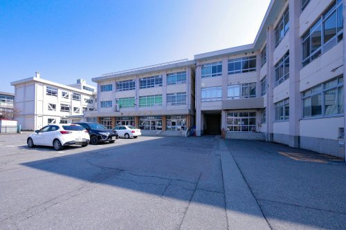 【小学校】松本小学校まで971ｍ