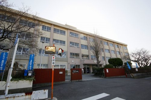 【中学校】河北中学校まで531ｍ