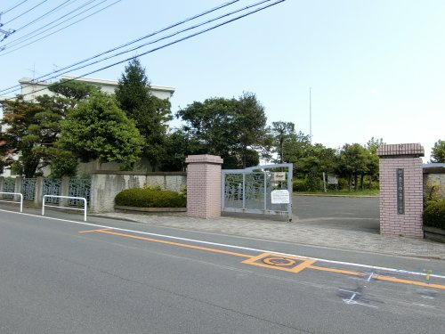 【小学校】鶴ヶ島市立第二小学校まで860ｍ