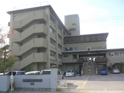 【中学校】大相模中学校まで870ｍ
