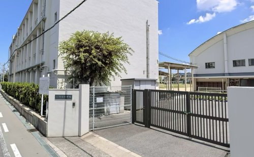【小学校】高石小学校まで684ｍ