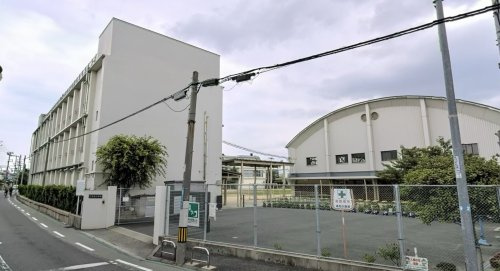 【小学校】高石市立高石小学校まで686ｍ