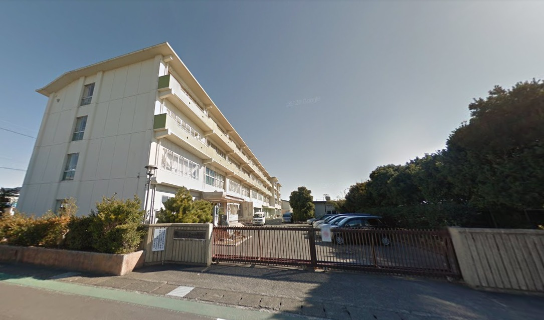 【中学校】焼津市立豊田中学校まで1426ｍ