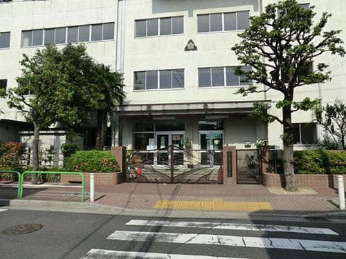 【小学校】板橋区立中根橋小学校まで540ｍ