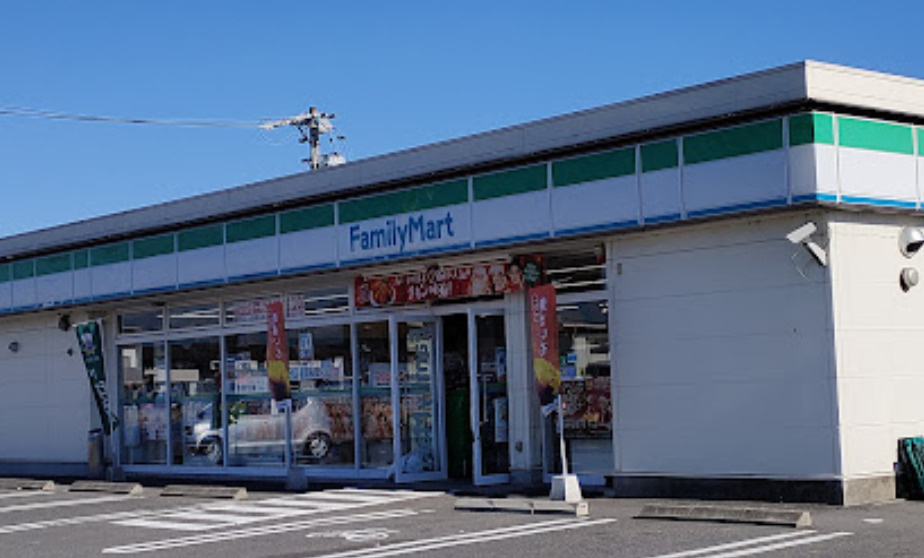 【コンビニエンスストア】ファミリーマート　岐阜又丸店まで836ｍ
