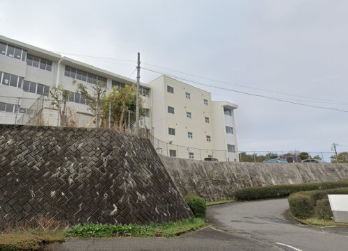 【中学校】東松山市立白山中学校まで180ｍ