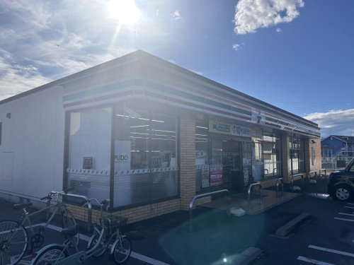 【コンビニエンスストア】セブンイレブン　高坂駅西口店まで1606ｍ