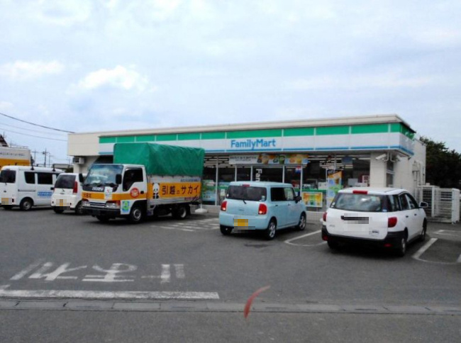 【コンビニエンスストア】ファミリーマート　上尾領家工業団地店まで791ｍ