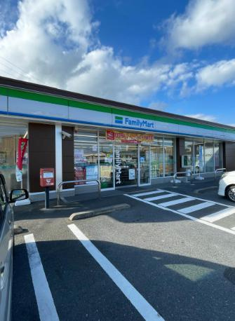 【コンビニエンスストア】ファミリーマート　いわき平塩店まで879ｍ