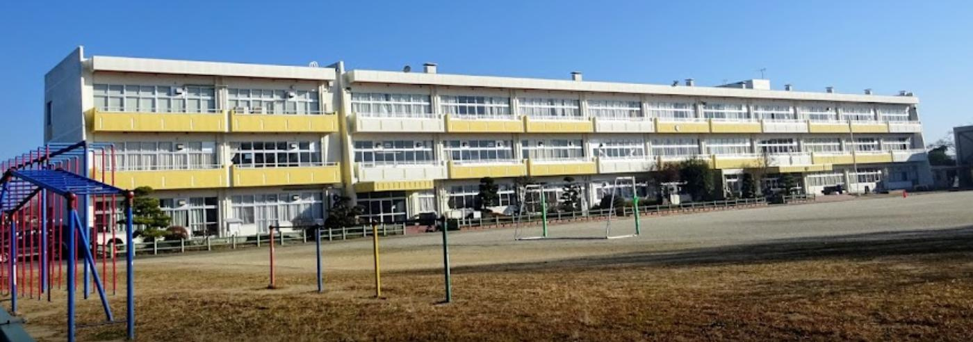 【小学校】宍戸小学校まで1934ｍ