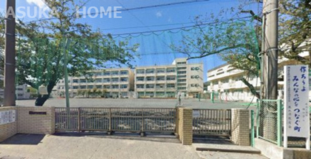 【小学校】横浜市立師岡小学校まで631ｍ