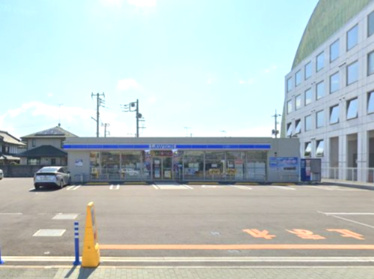 【コンビニエンスストア】ローソン　東松山市役所前店まで571ｍ