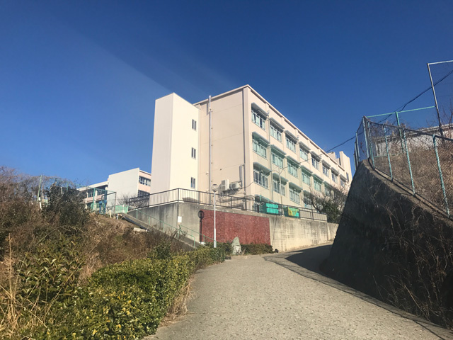 【小学校】神戸市立千代が丘小学校まで760ｍ