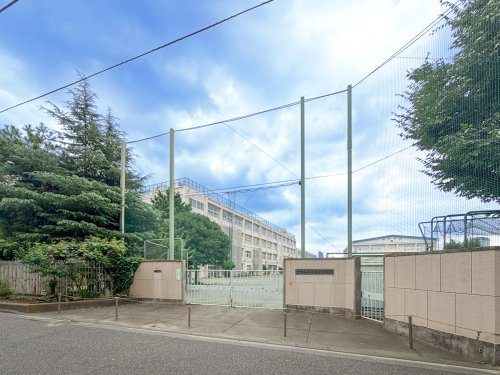 【中学校】世田谷区立富士中学校まで240ｍ