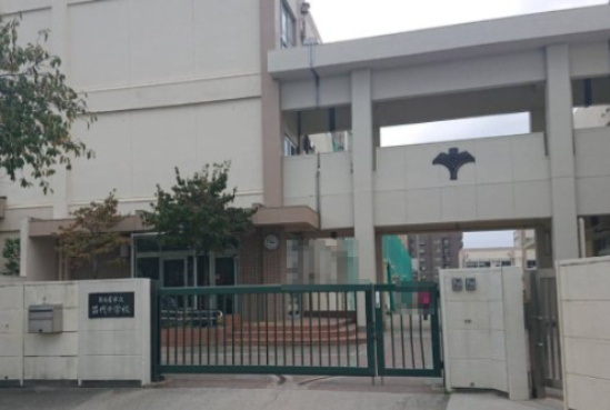 【小学校】名古屋市立苗代小学校まで1047ｍ