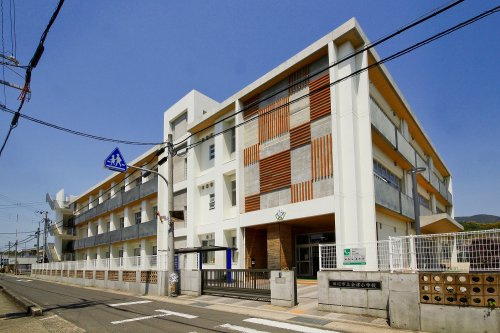 【小学校】田辺市立会津小学校まで412ｍ