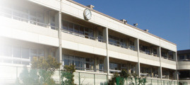 【中学校】市立浦安中学校まで881ｍ