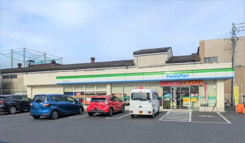 【コンビニエンスストア】ファミリーマート　静岡池田街道店まで235ｍ