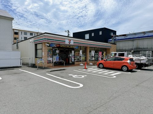 【コンビニエンスストア】セブンイレブン　静岡桃園町店まで436ｍ
