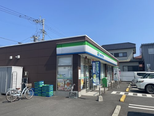 【コンビニエンスストア】ファミリーマート　慈眼寺駅前店まで258ｍ