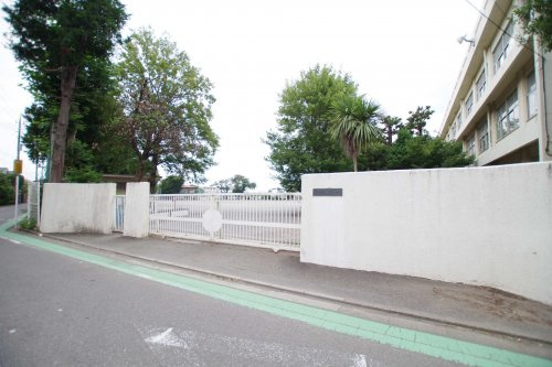 【小学校】府中市立第六小学校まで827ｍ