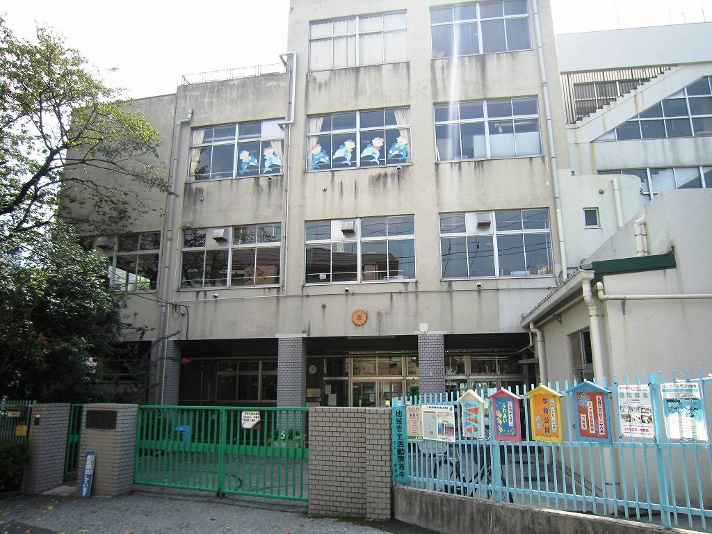 【小学校】文京区立指ヶ谷小学校まで323ｍ