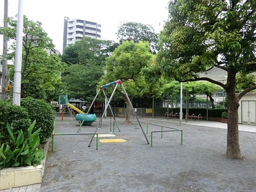 【公園】金曾木公園まで700ｍ