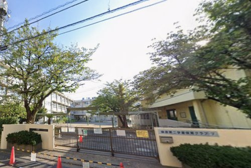 【小学校】葛飾区立柴原小学校まで150ｍ